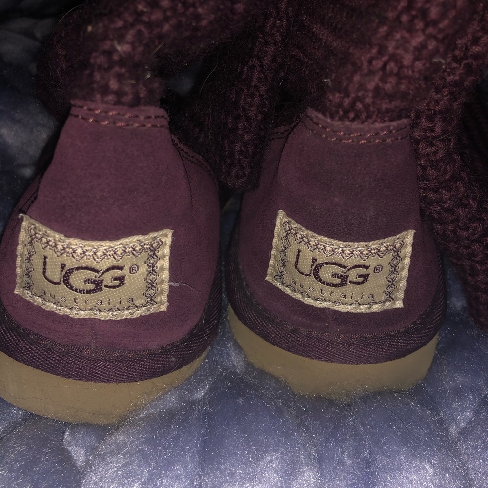 ✔️SOLD Classic Cardy Cable Knit UGG boot - Picture 5 of 6